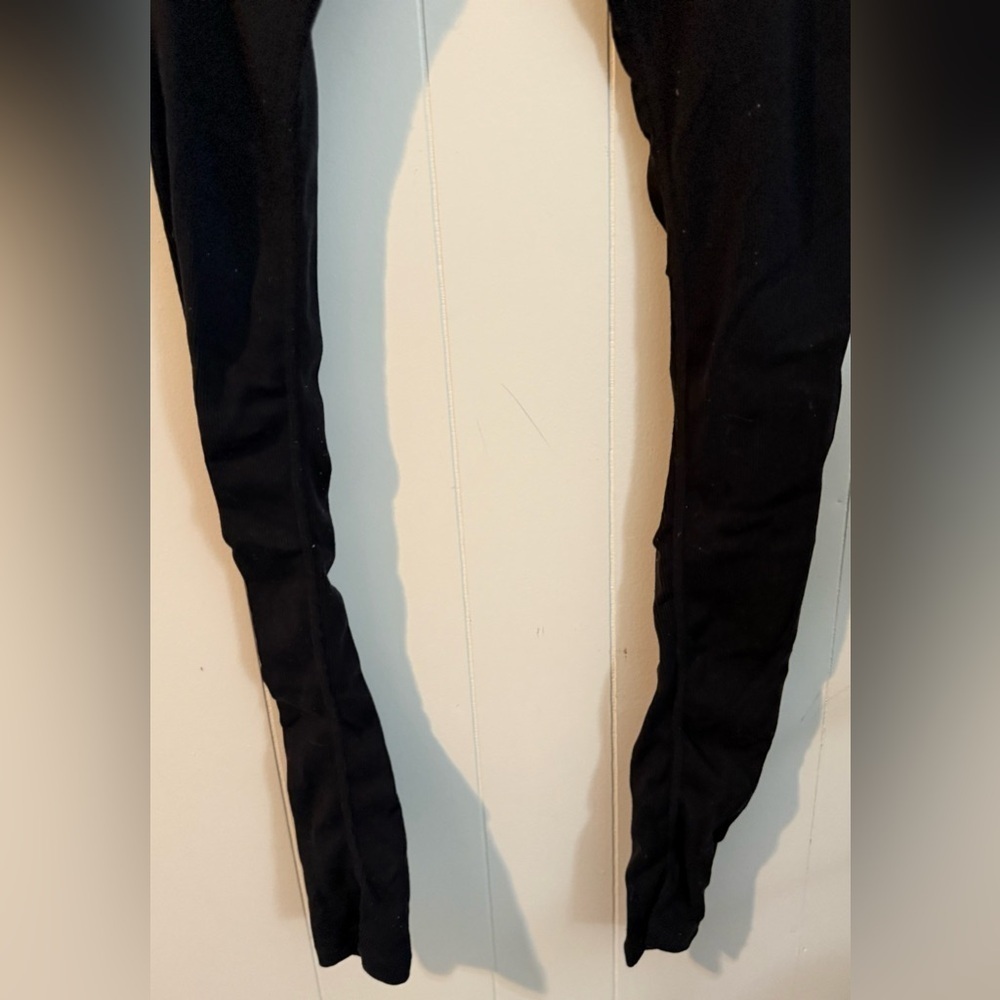 ALO Yoga High Waisted Goddess Leggings size S Black White Tie Dye Pants - Picture 4 of 6